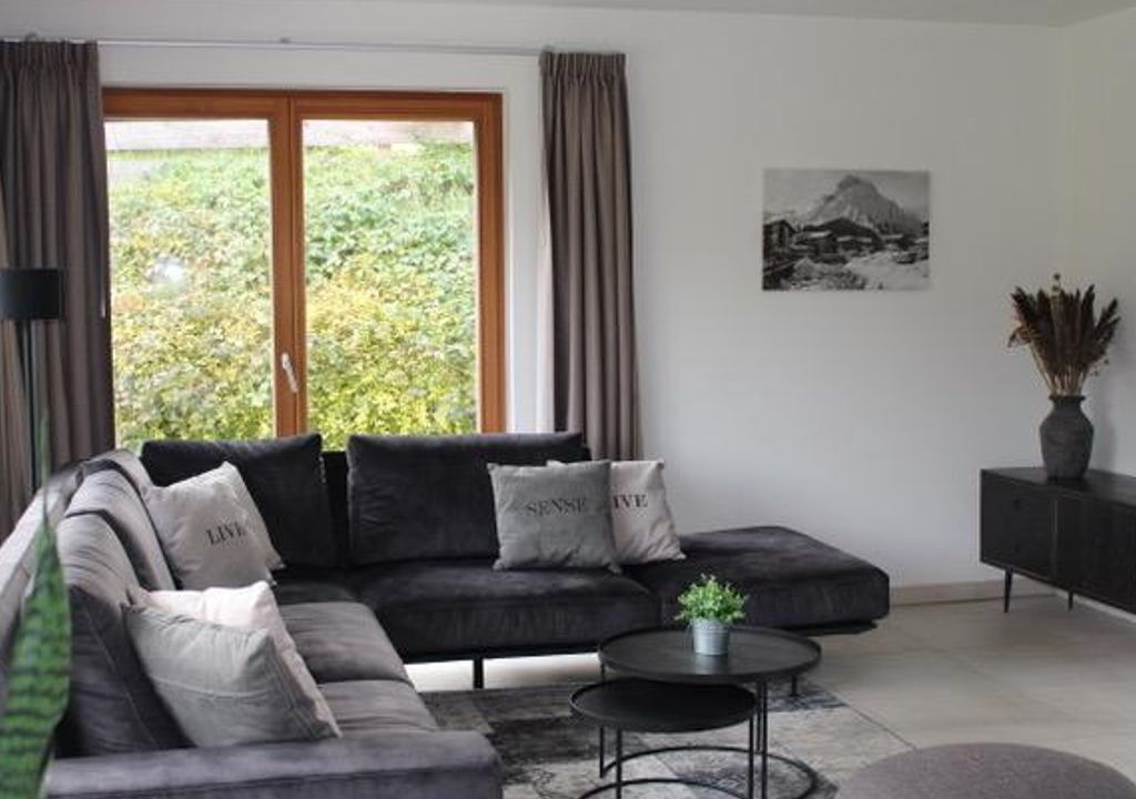 Photo of Livingroom in Rain