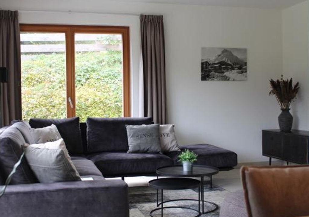 Photo of Livingroom in Rain