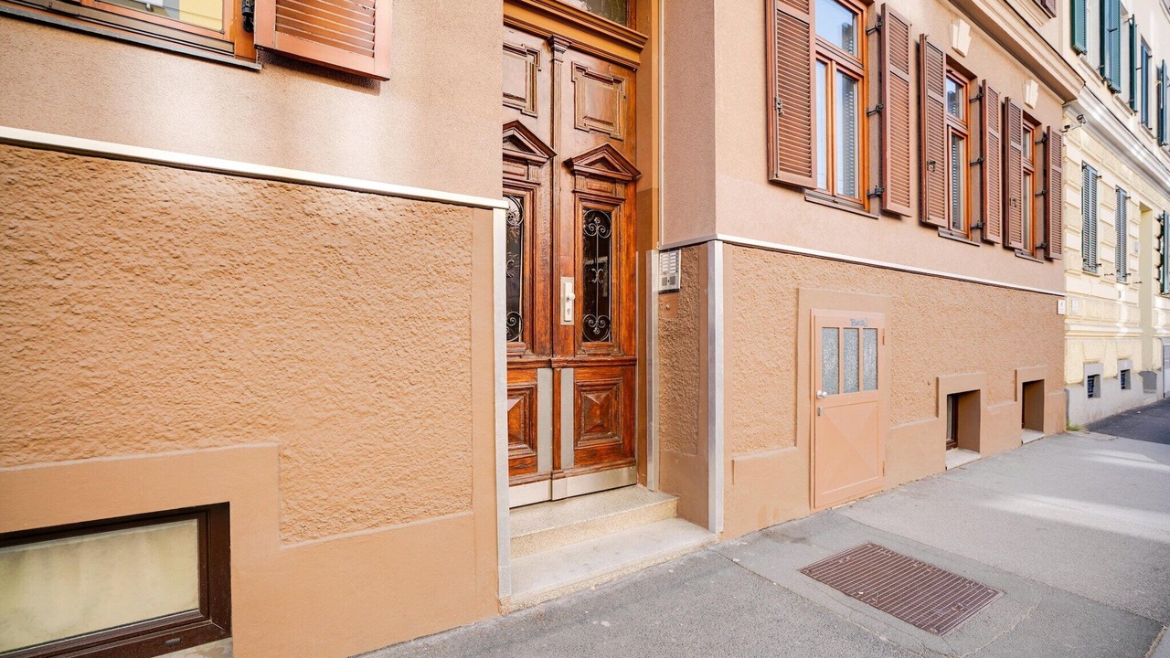 Photo of Outdoor in Jakomini
