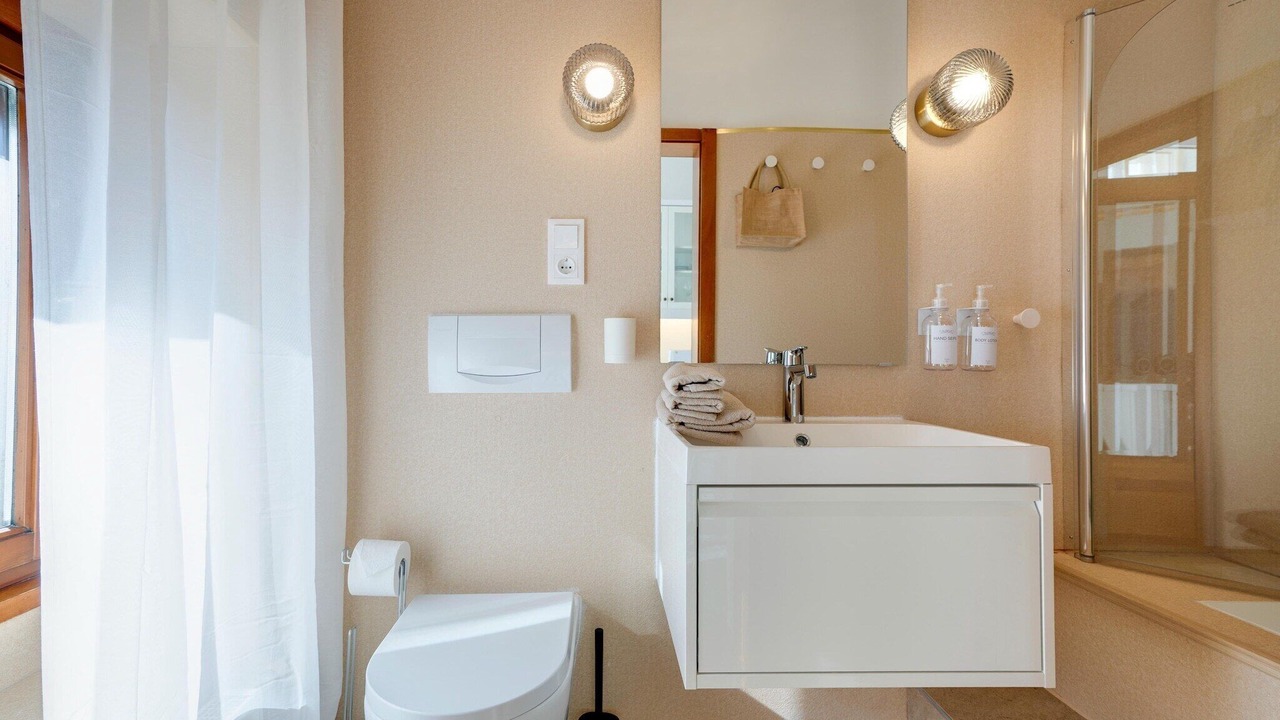 Photo of Bathroom in Jakomini