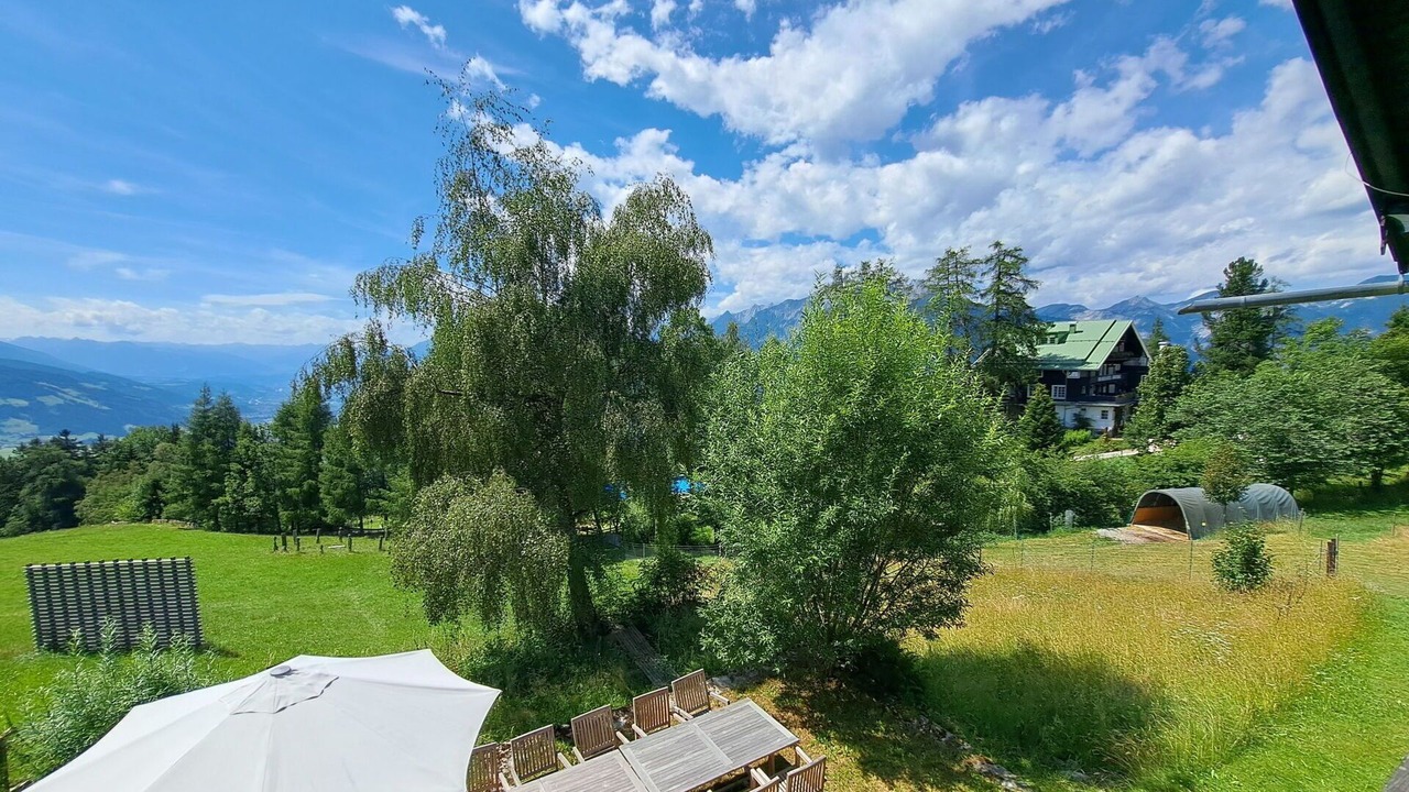 Photo of Outdoor in Pill