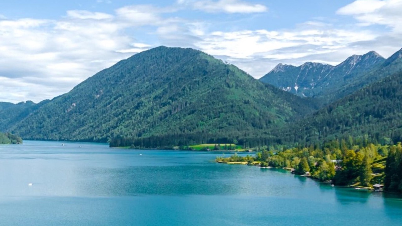 Photo of Others in Lake Pressegger