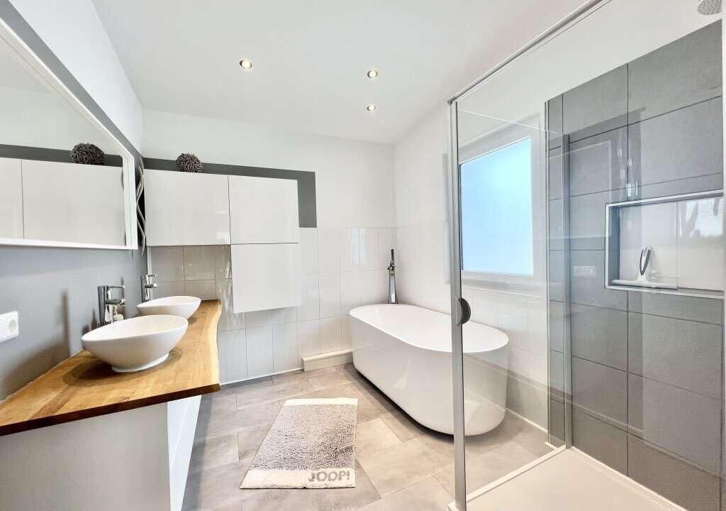 Photo of Bathroom in Augsdorf