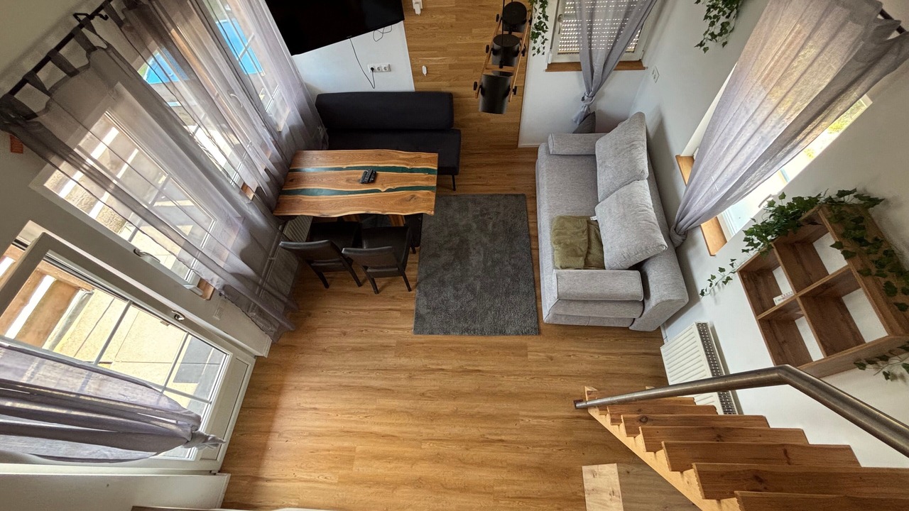 Photo of Livingroom in Atzesberg