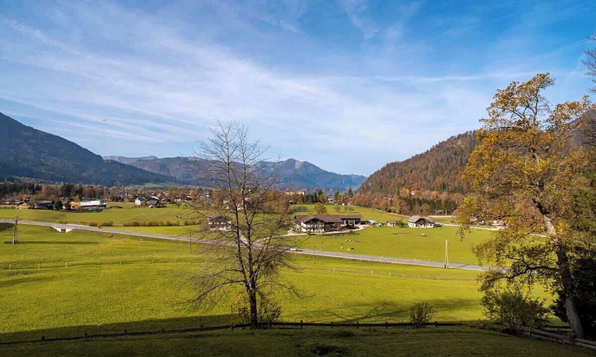 Photo of Others in Strobl