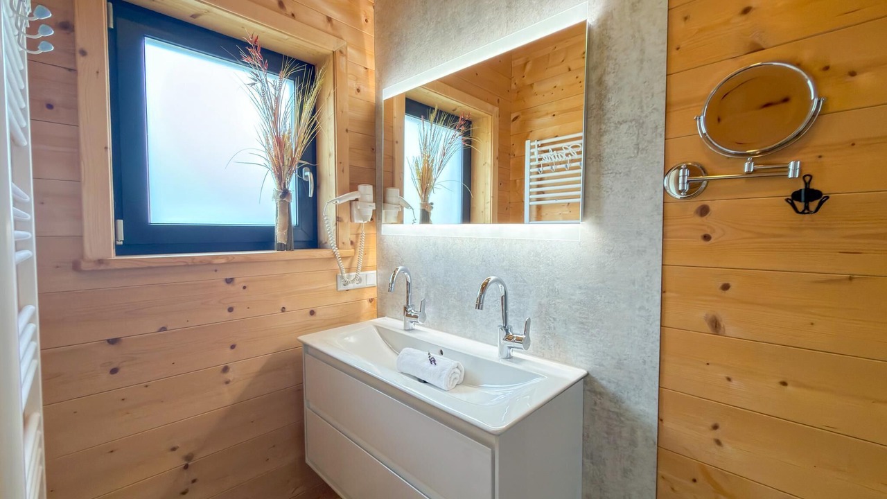 Photo of Bathroom in Jenig