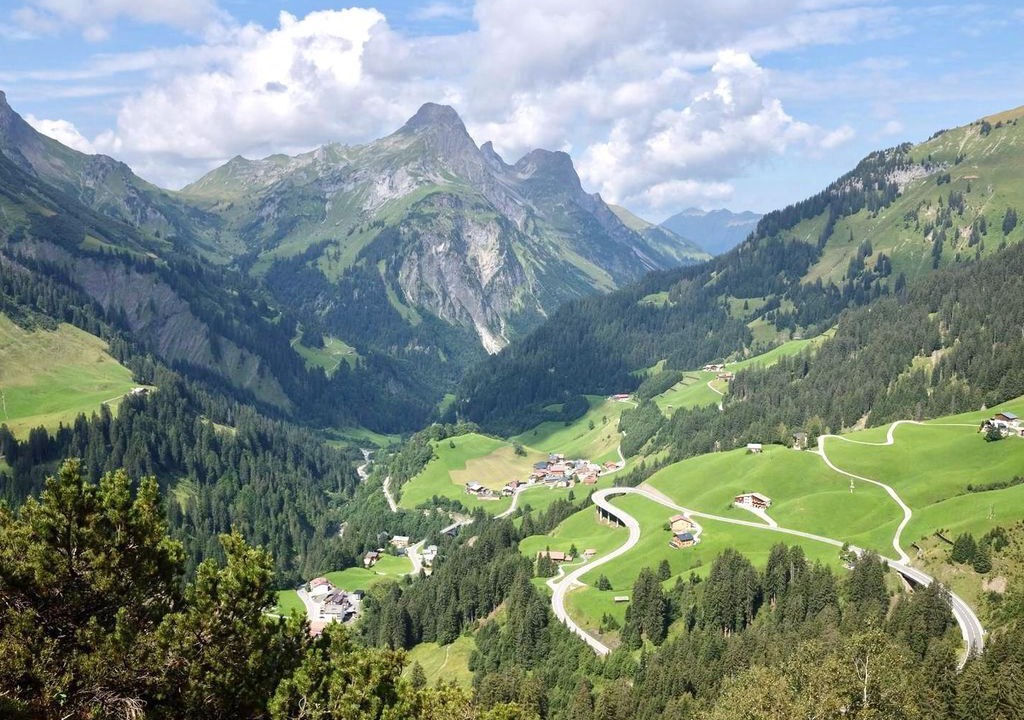 Photo of Others in Schroecken