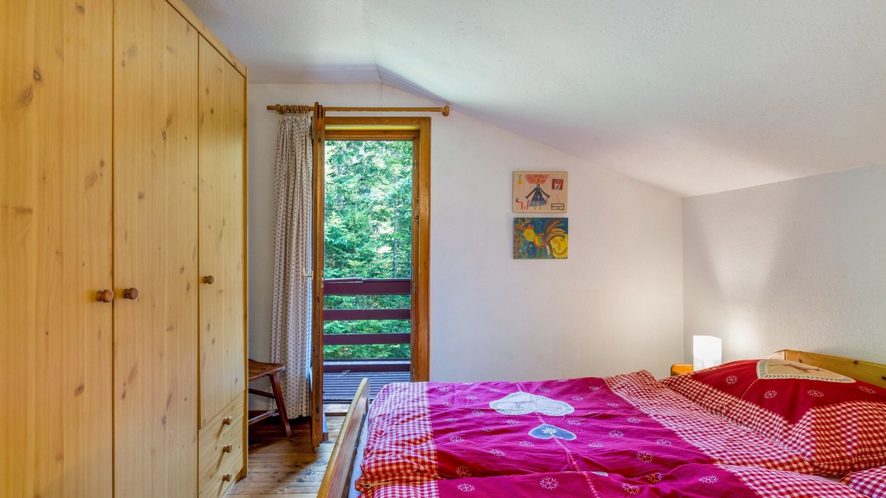 Photo of Bedroom in Egg