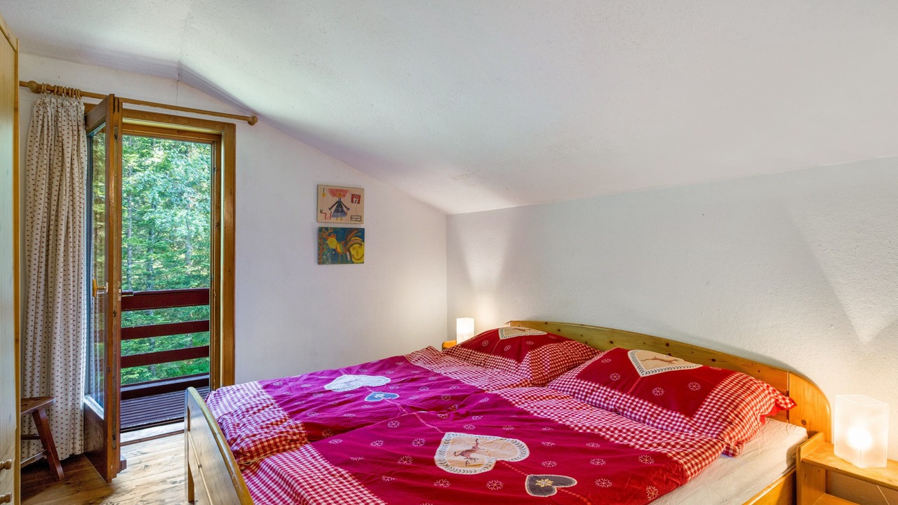 Photo of Bedroom in Egg