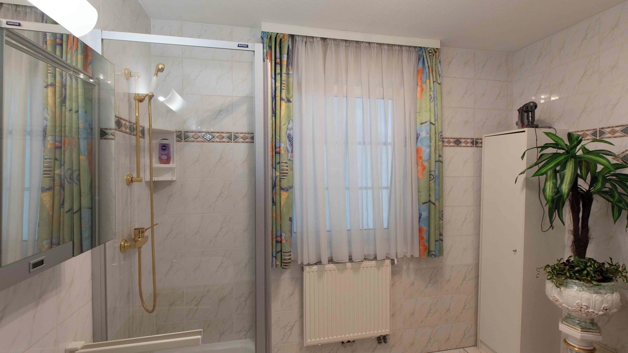 Photo of Bathroom in Redlham