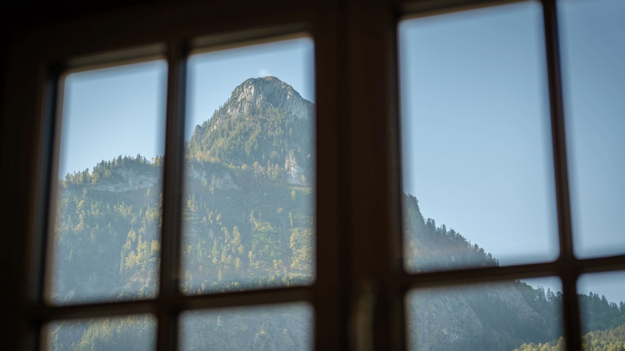 Photo of Others in Strobl