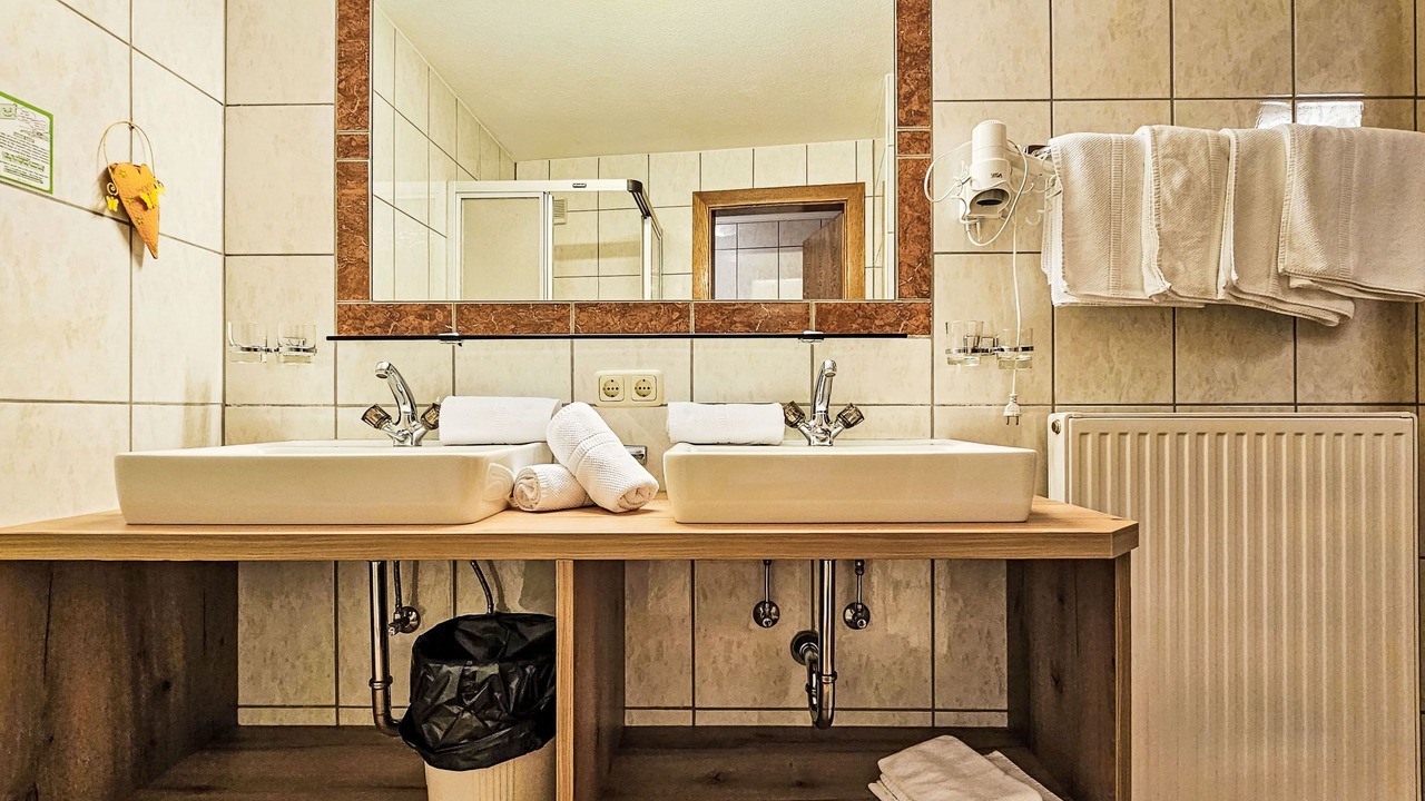 Photo of Bathroom in See