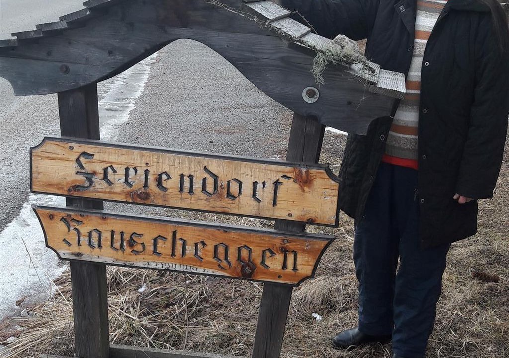 Photo of Others in Deutsch-Griffen