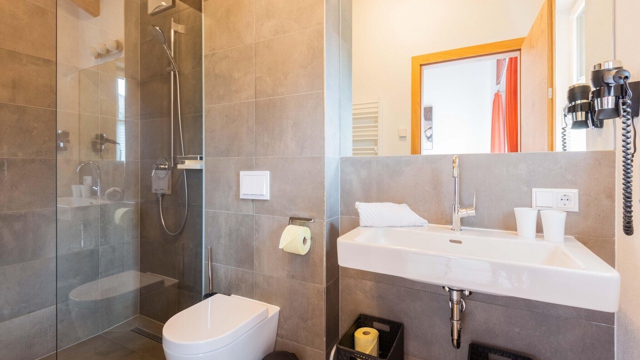 Photo of Bathroom in Lengdorf