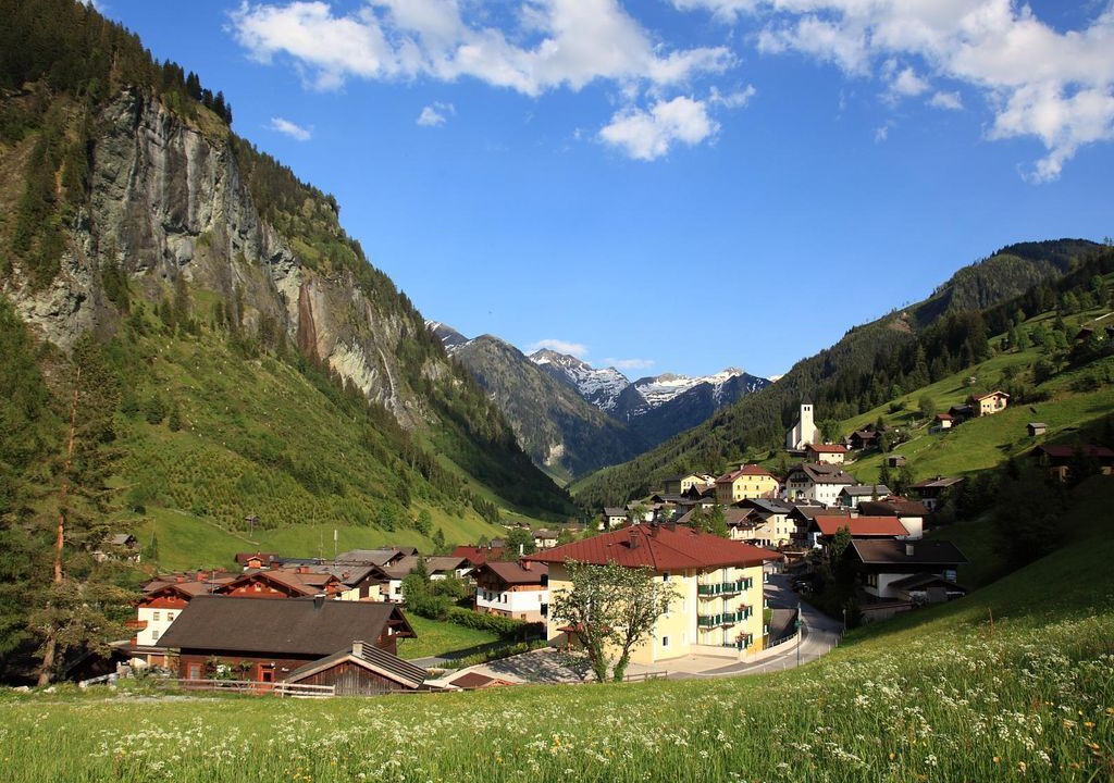 Photo of Others in Huettschlag