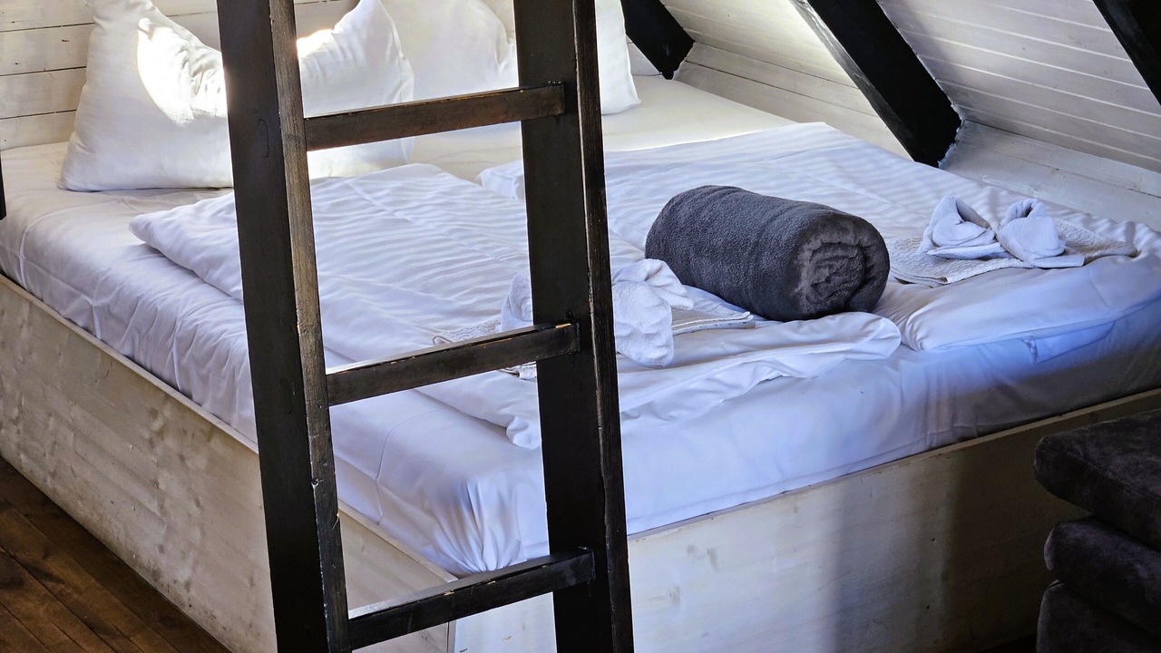Photo of Bedroom in Rust