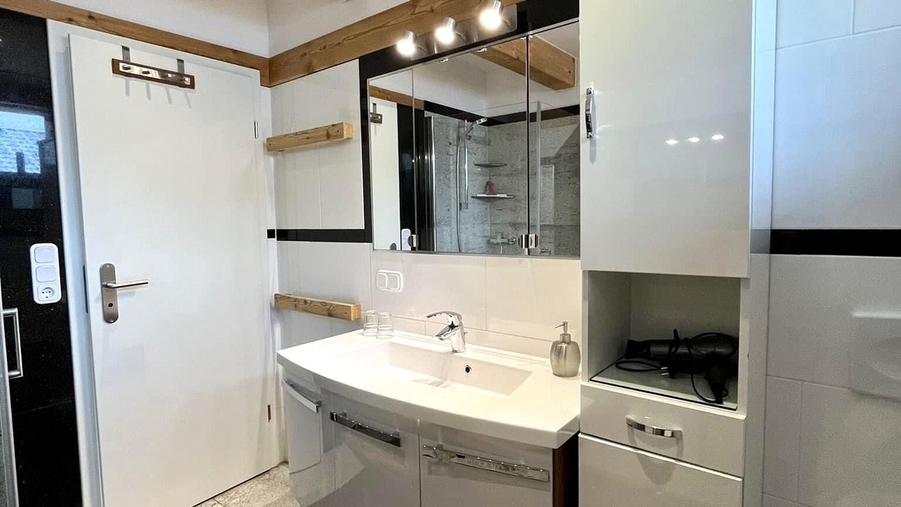 Photo of Bathroom in Rojach