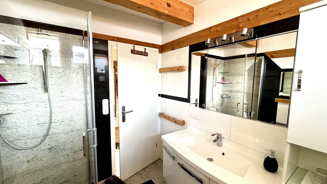 Photo of Bathroom in Rojach