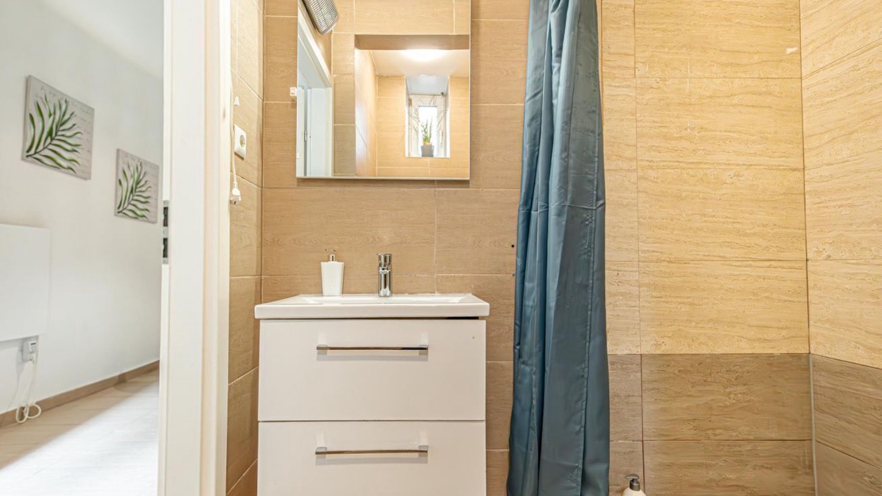 Photo of Bathroom in Neulerchenfeld