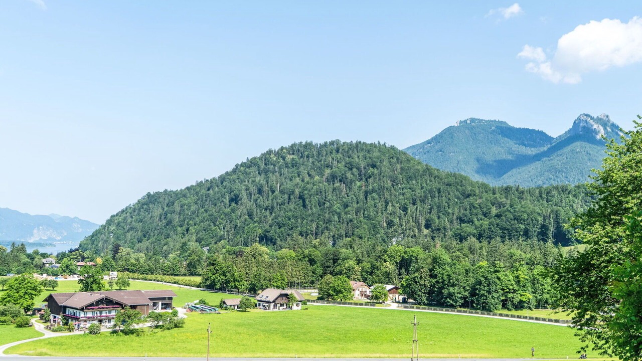 Photo of Others in Strobl