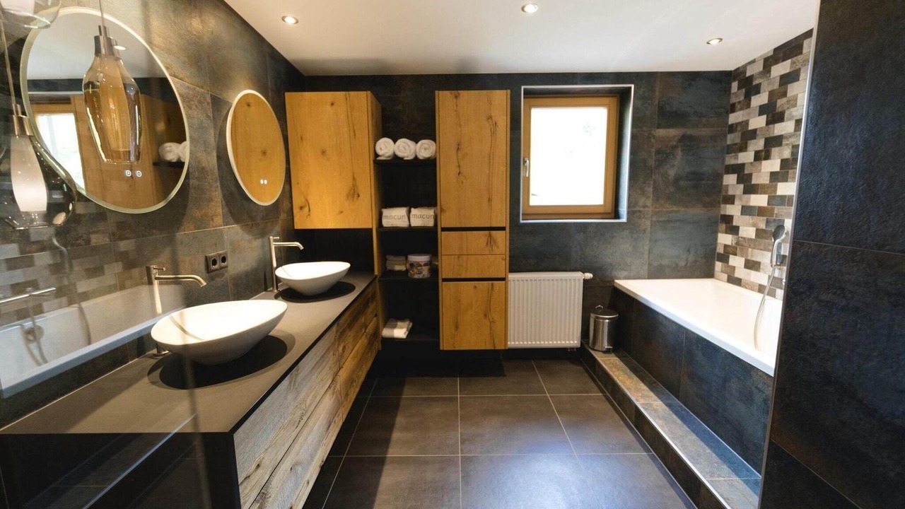 Photo of Bathroom in Vent