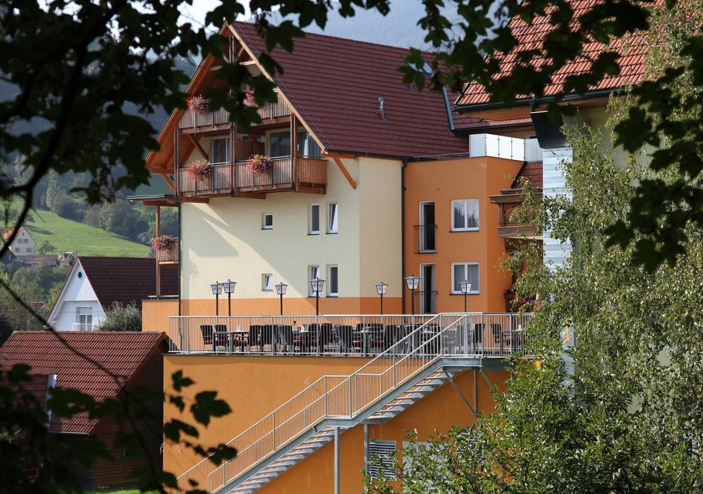 Photo of Outdoor in Anger