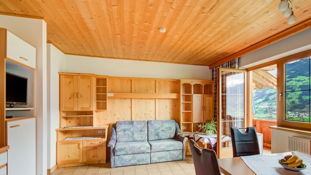 Photo of Livingroom in Fuegenberg