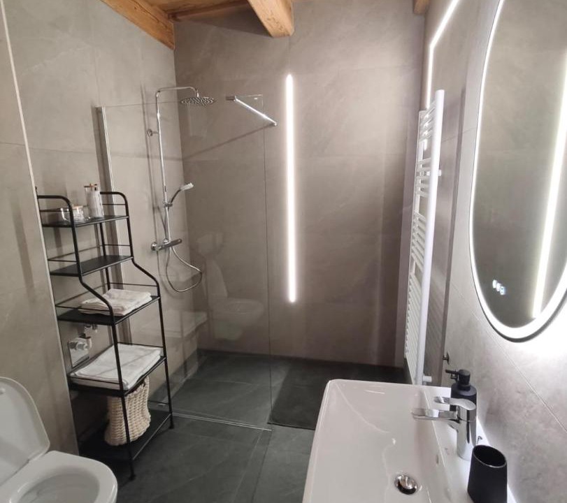 Photo of Bathroom in Oslip