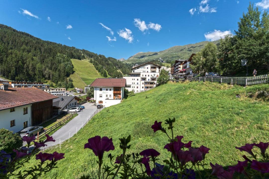 Photo of Others in Serfaus