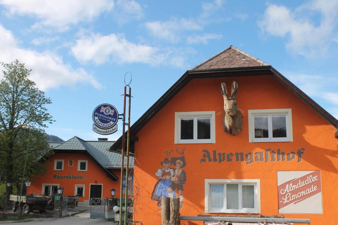 Photo of Others in Schwarzau im Gebirge