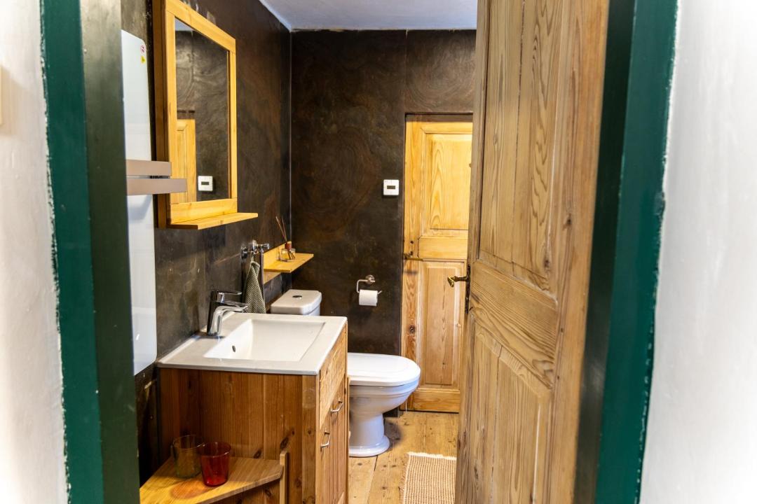 Photo of Bathroom in Ebensee