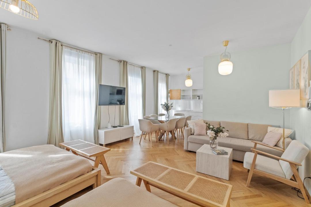 Photo of Others in Favoriten