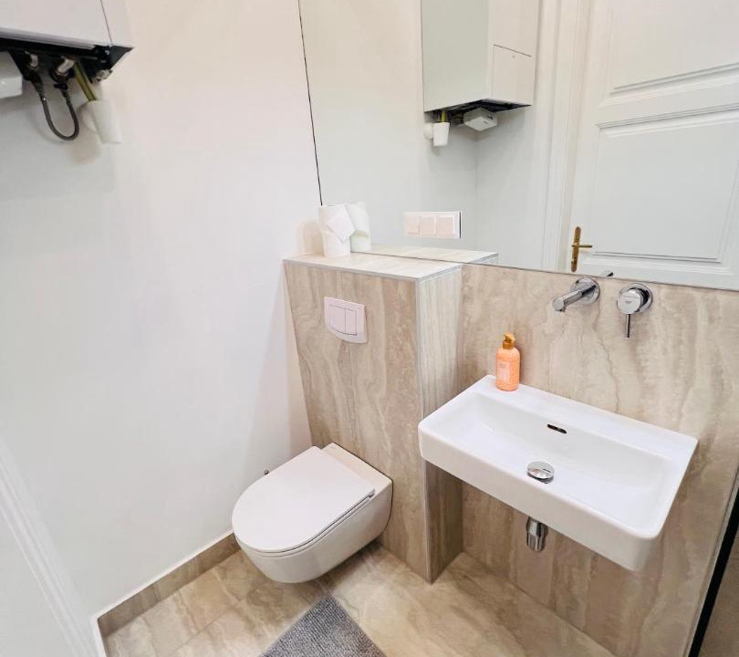 Photo of Bathroom in Dobling