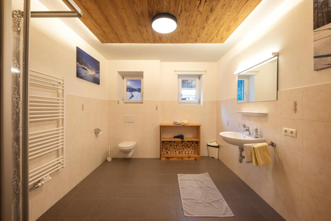 Photo of Bathroom in Volderau