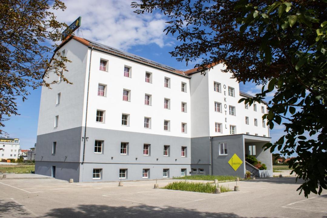 Photo of Others in Moellersdorf