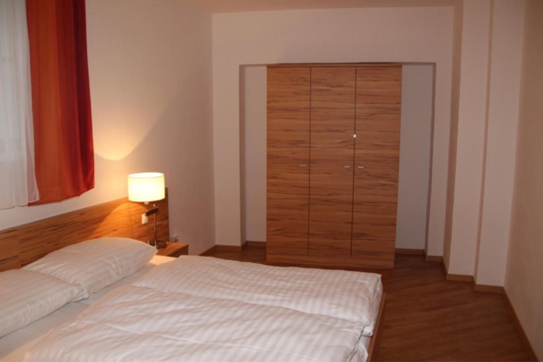 Photo of Bedroom in Grub