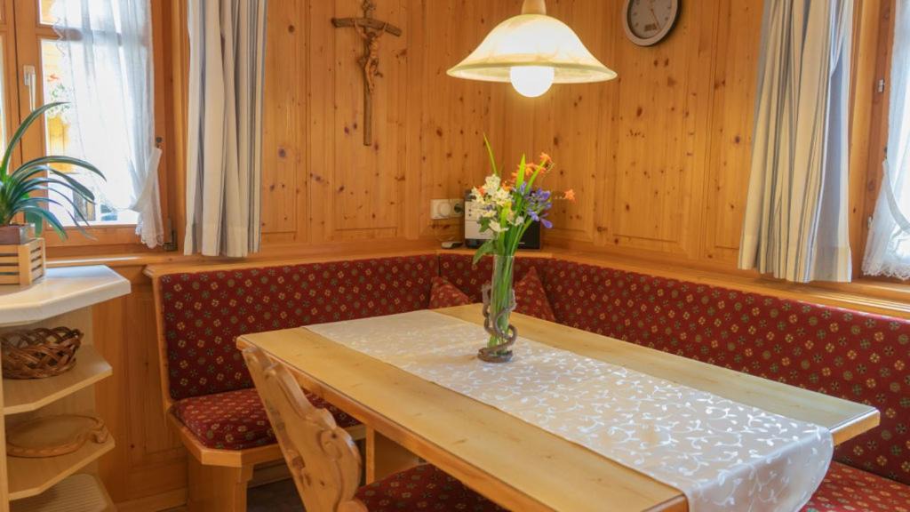 Photo of Others in Partenen