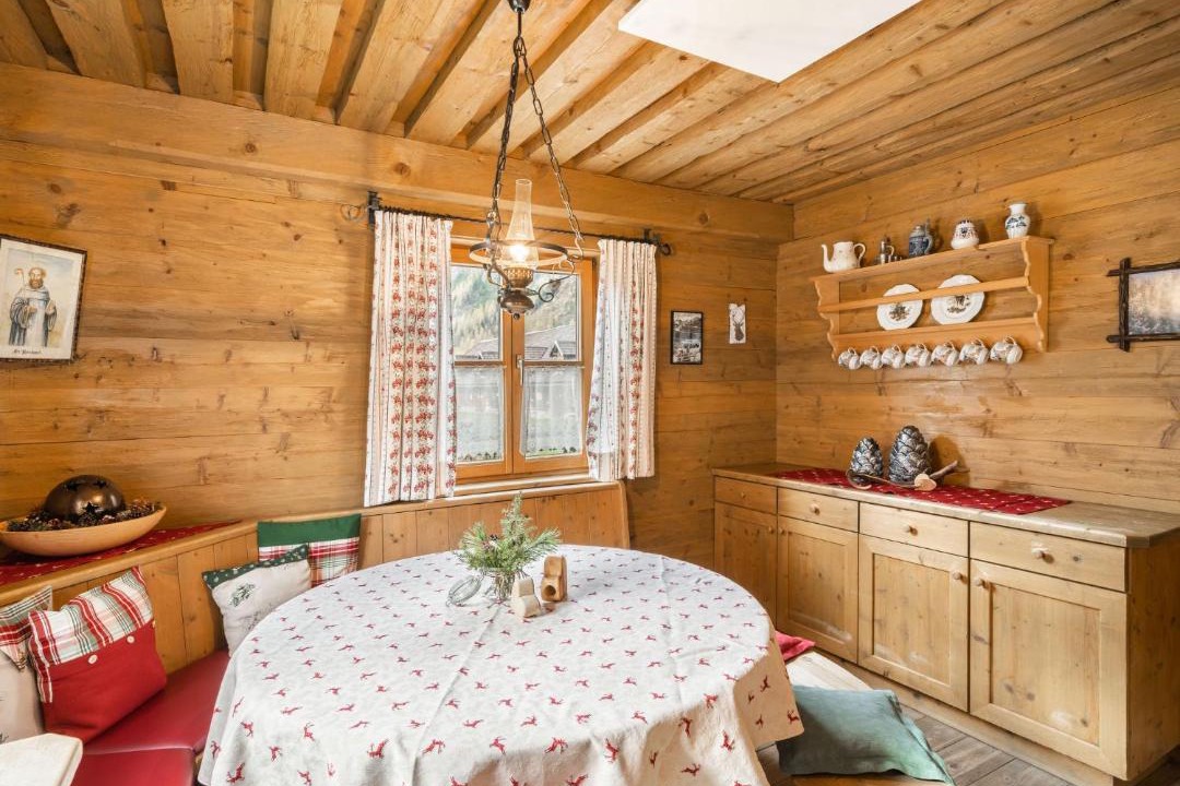 Photo of Others in Untertauern