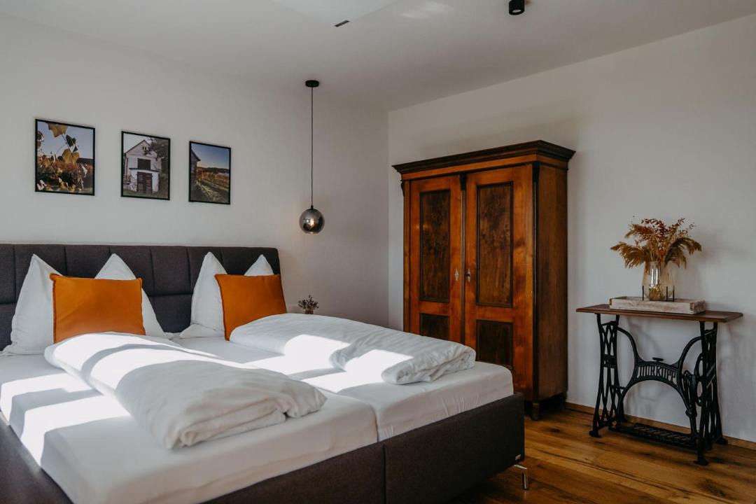 Photo of Bedroom in Deutsch Schuetzen-Eisenberg