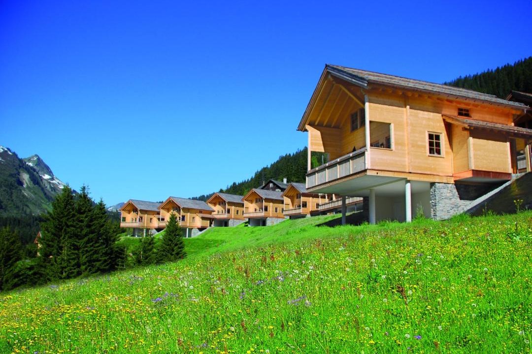 Photo of Buildings in Damuels