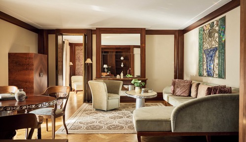 Suite (Ambassador)