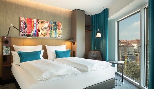 Room (THE ONE)