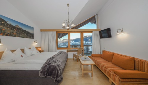 Deluxe Apartment, Mountain View, Garden