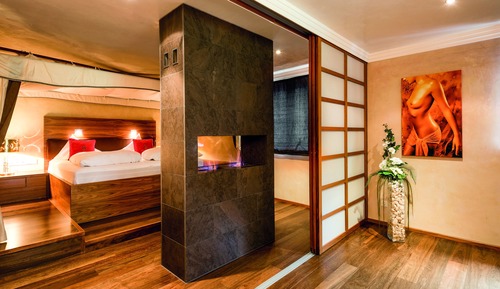 Grand Suite, 1 Bedroom, Hot Tub, Poolside