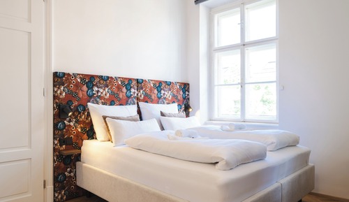 Luxury Studio, City View
