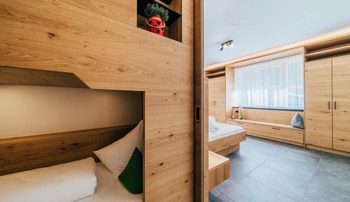 Premium Apartment, Balcony, Mountain View