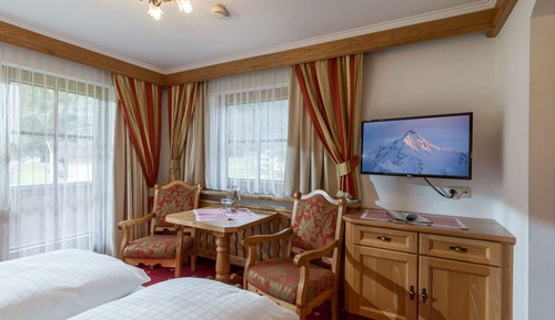 Classic Double Room, Balcony, Resort View