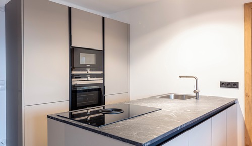 Superior Ferienwohnung mit  Schlafzimmer & Infinity Pool