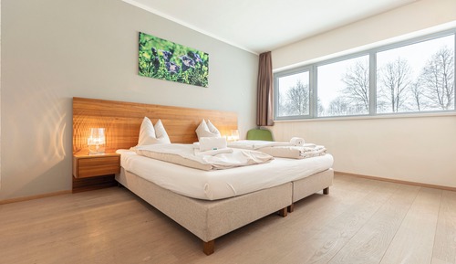 Superior Ferienwohnung mit 2 Schlafzimmern & Sommer Pool