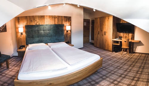 Classic Double Room